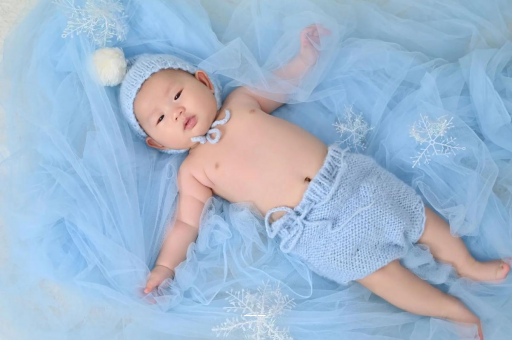 辽阳宝宝要不要穿袜子